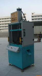 塑料制品生產中的關鍵設備 鼓包機、熱壓成型機、塑料制品整切機與空氣彈簧熱壓平板機